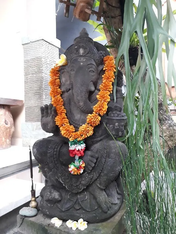 Adi House Homestay Ubud Penzion